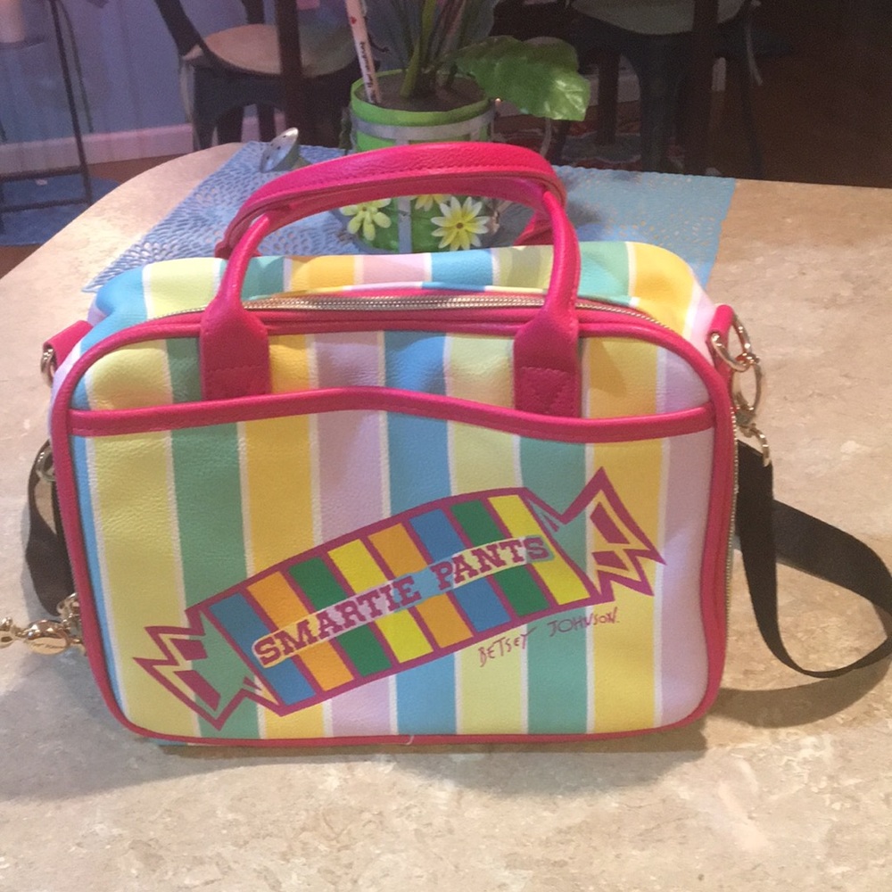 Betsey Johnson NWOT smarty pants cross body